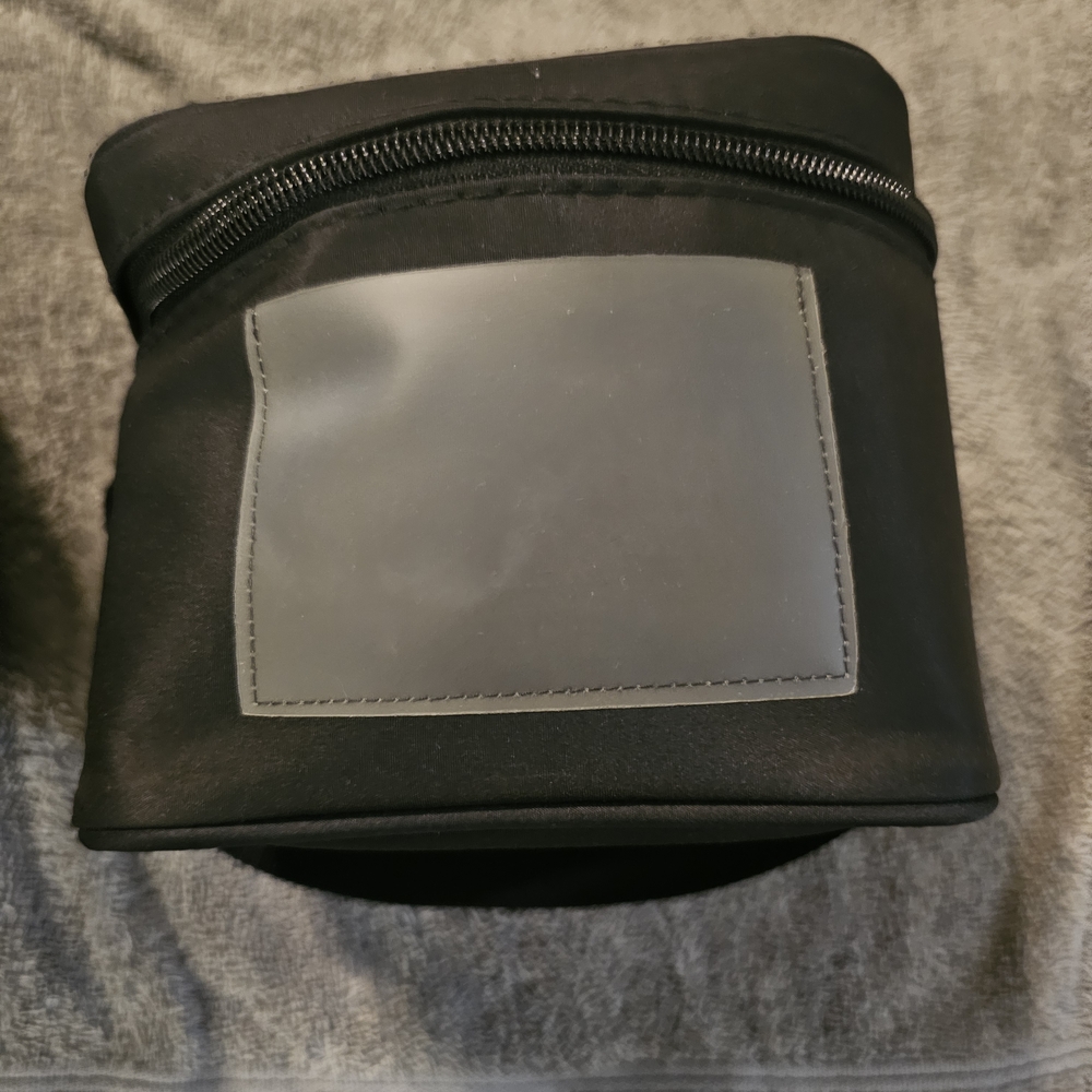Medela Black Toiletry Bag